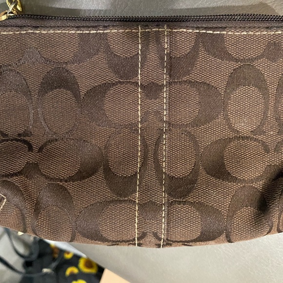 Coach - Picture 2 of 3